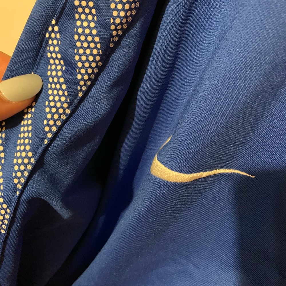 Nike jacket - Picture 2 of 3